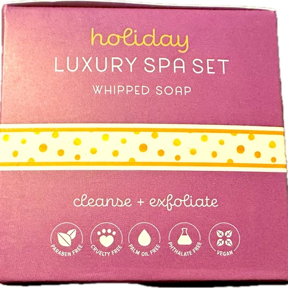 NWT Holiday Luxury Spa Set Lavender Fields Soap and Sugar Scrub - Picture 5 of 5